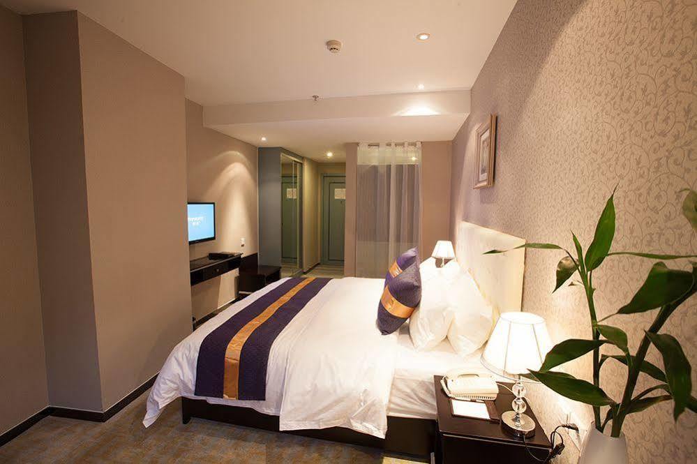 Chengdu Xuanya Yingyue Hotel Εξωτερικό φωτογραφία